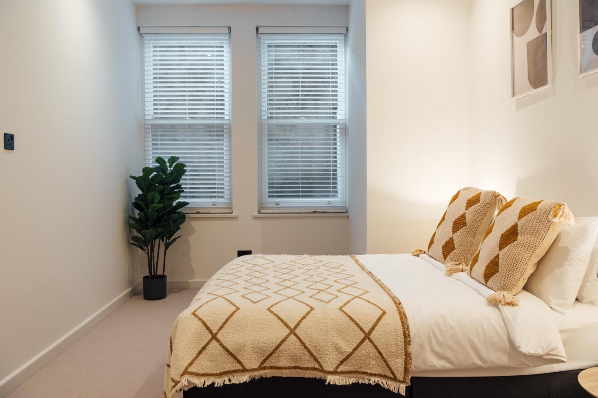 Luxurious & Modern London Apartment In Honor Oak Bagian luar foto